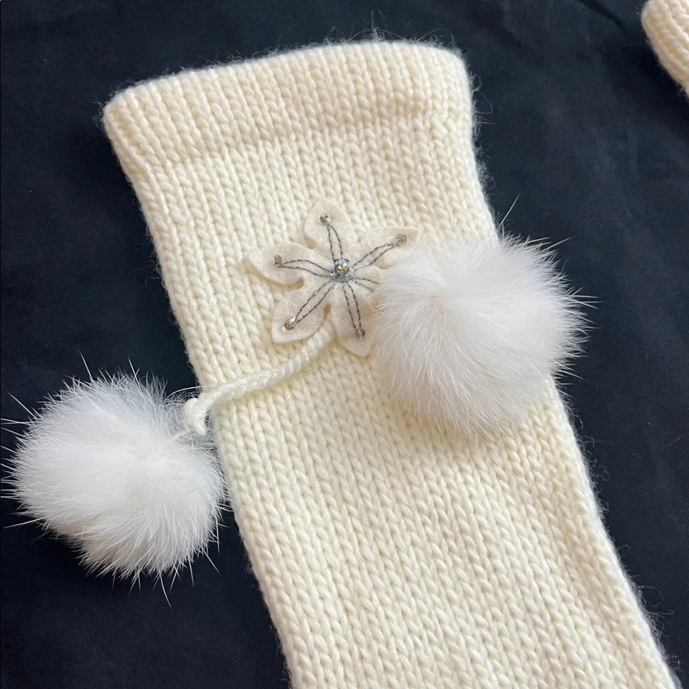 Steve Madden Cream Knit Gloves with Pom Poms